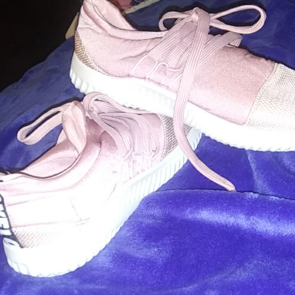 Rue 21 sneakers